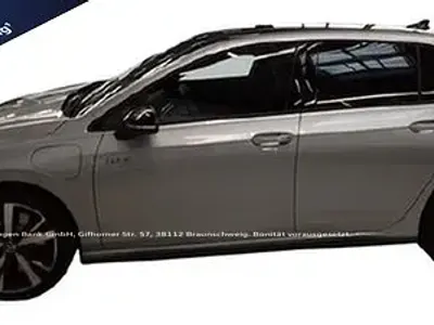 Gebraucht VW Golf VIII GTE 177 PS (130 kW) 2025 Oystersilvermetallic Limousine