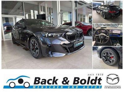 Sophistograu brillanteffekt Gebraucht 2025 BMW 540 Comfort Edition Kombi | 84.950 €