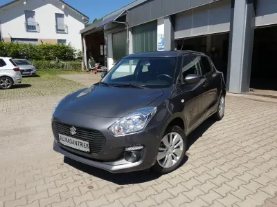 Gebraucht Suzuki Swift Comfort 90 PS (66 kW) 2019 Grau Kleinwagen