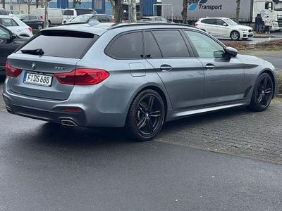 Gebraucht BMW 530 M Sport 252 PS (185 kW) 2020 Grau Kombi