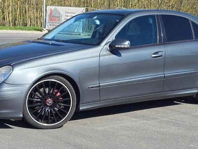 Mercedes E320