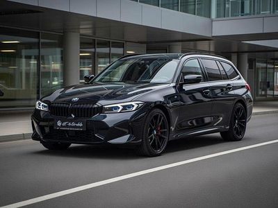 Schwarz Gebraucht 2022 BMW 330 M Sport Limousine | 43.700 €