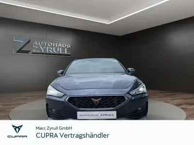 Używany Cupra Leon 245 KM (180 kW) 2022 Szary Sedan/Limuzyna
