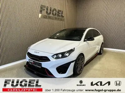 Begagnad Kia ProCeed Sport 204 HK (150 kW) 2022 Vit Halvkombi