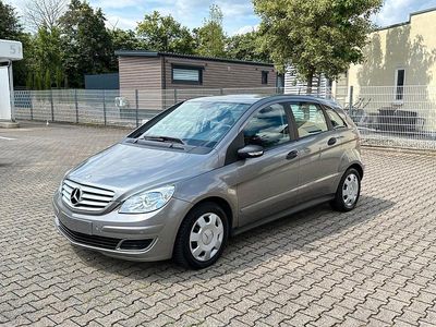 Gebraucht Mercedes B180 109 PS (80 kW) 2007 Grau Van / Kleinbus
