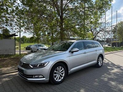Usata VW Passat 150 CV (110 kW) 2019 Argento Station wagon