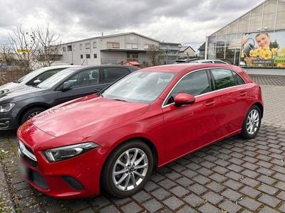 Gebraucht Mercedes A180 Sportline 136 PS (100 kW) 2019 Rot Limousine
