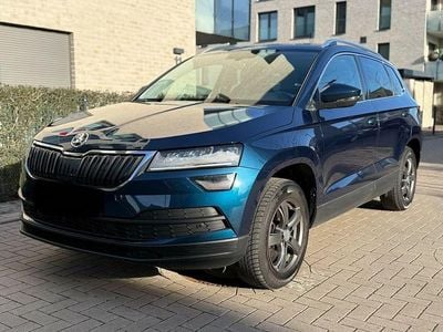 Modra lava/lava blau Gebraucht 2021 Skoda Karoq Style SUV | 21.499 € (Superpreis)