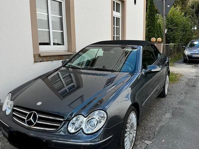 Gebraucht Mercedes CLK200 186 PS (136 kW) 2009 Grau Cabrio