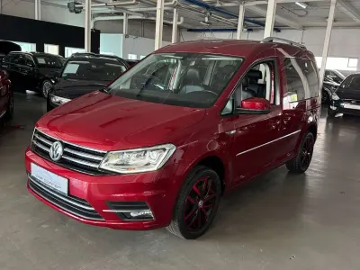 Gebraucht VW Caddy Maxi Highline 110 PS (80 kW) 2017 Rot Van / Kleinbus