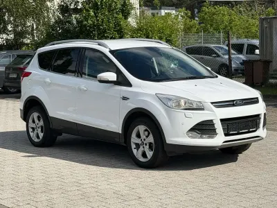 Gebraucht Ford Kuga SYNC Edition 150 PS (110 kW) 2015 Frostweiß SUV