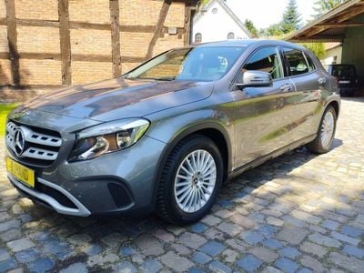 Mercedes GLA180