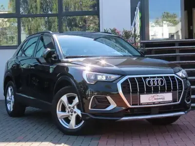 Gebraucht Audi Q3 Ambiente 150 PS (110 kW) 2023 Schwarz SUV