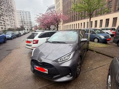 Usata Toyota Yaris 116 CV (85 kW) 2025 Grigio Utilitaria