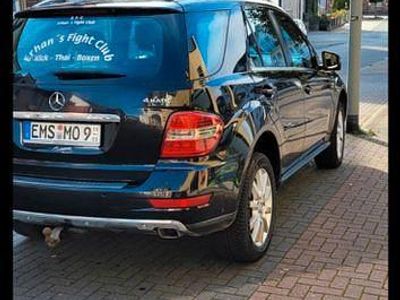 Gebraucht Mercedes ML300 Edition 204 PS (150 kW) 2011 Schwarz SUV