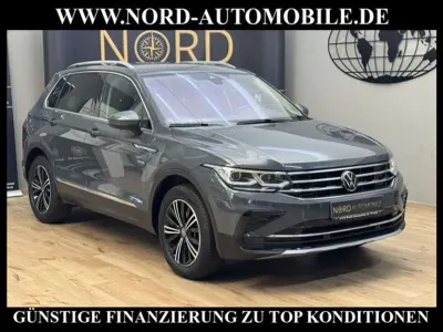 Gebraucht VW Tiguan Elegance 190 PS (139 kW) 2022 Delfingrau metallic (metallic) SUV