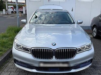 BMW 730