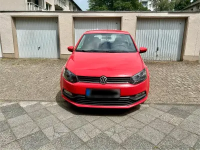 Gebraucht VW Polo Trendline 75 PS (55 kW) 2014 Rot Kleinwagen