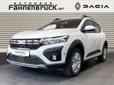 Gebraucht Dacia Sandero Expression 101 PS (74 kW) 2024 Arktisweiß Kleinwagen