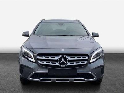 Mercedes GLA220