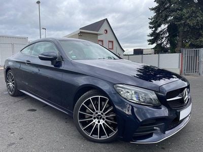 Second-hand Mercedes C300 AMG line 245 CP (180 kW) 2018 Albastru