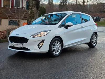 Gebraucht Ford Fiesta Cool & Connect 86 PS (63 kW) 2017 Weiß Kleinwagen