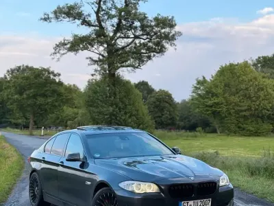 Gebraucht BMW 525 Shadowline 204 PS (150 kW) 2010 Schwarz Limousine