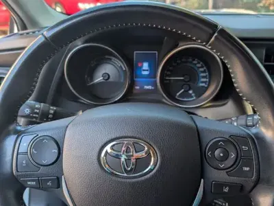 Gebraucht Toyota Auris Touring Sports 136 PS (100 kW) 2017 Weiß Kombi