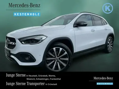 Gebraucht Mercedes GLA200 Progressive 163 PS (119 kW) 2023 Digitalweiß SUV