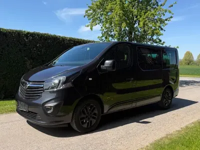 Usata Opel Vivaro 125 CV (91 kW) 2016 Nero Monovolume