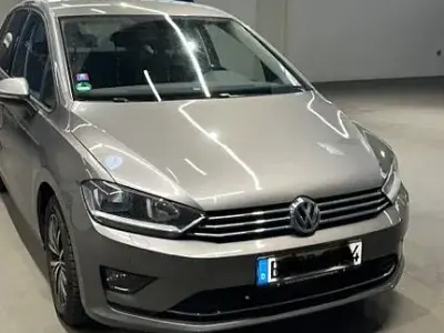 Gebraucht VW Golf Sportsvan Trendline 110 PS (80 kW) 2017 Grau Van / Kleinbus