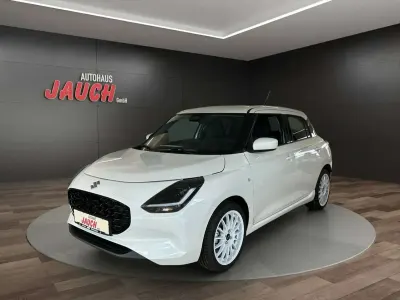 Neu Suzuki Swift Comfort 83 PS (61 kW) 2026 Pure white pearl metallic Kleinwagen