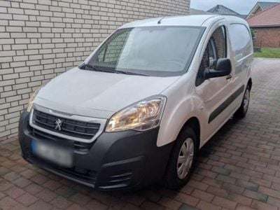Gebraucht Peugeot Partner 49 kW (67 PS) 2018 Weiß Van / Kleinbus