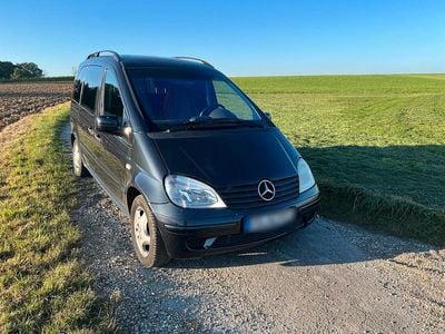 Usata Mercedes Vaneo 91 CV (66 kW) 2002 Blu Monovolume
