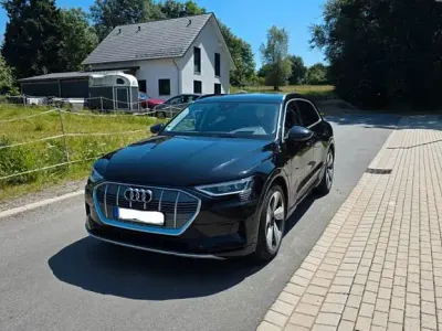 Gebraucht Audi e-tron Ambiente 300 kW (408 PS) 2019 Schwarz SUV