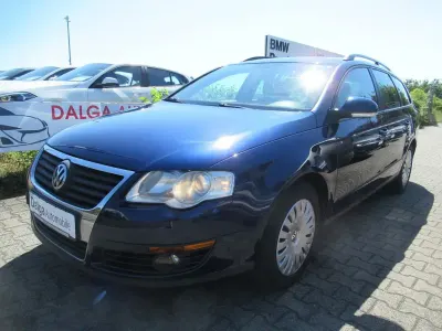 Gebraucht VW Passat 122 PS (89 kW) 2010 Blau Kombi