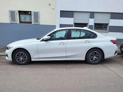 Weiß Gebraucht 2020 BMW 320 Gran Turismo Advantage Limousine | 26.000 € (Teuer)