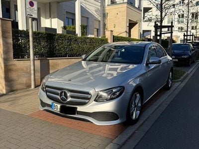 Begagnad Mercedes E220 194 HK (142 kW) 2017 Silver Sedan