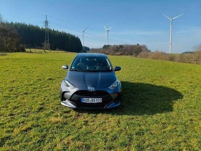Gebraucht Toyota Yaris Comfort 72 PS (52 kW) 2023 Grau Kleinwagen