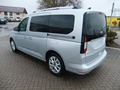 Gebraucht Ford Grand Tourneo Connect Titanium 116 PS (85 kW) 2025 Silber Van / Kleinbus