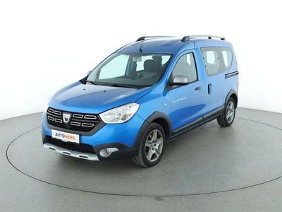 Blau Gebraucht 2020 Dacia Dokker Stepway Van / Kleinbus | 14.410 € (Fairer Preis)