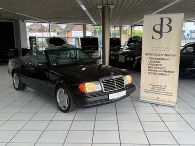 Gebraucht Mercedes E320 Sportline 220 PS (161 kW) 1993 Blau Cabrio