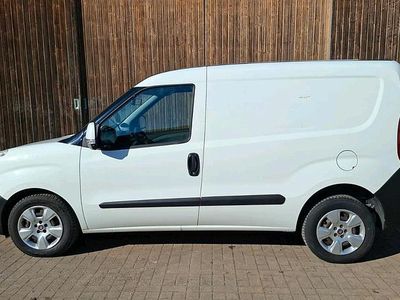 Gebraucht Fiat Doblò 90 PS (66 kW) 2014 Weiß Van / Kleinbus