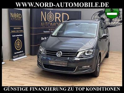Grau Gebraucht 2021 VW Sharan Highline Van / Kleinbus | 29.900 € (Fairer Preis)