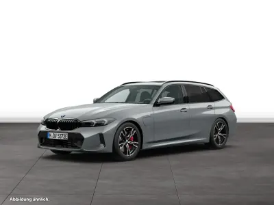 Gebraucht BMW 330e Sport Line 292 PS (214 kW) 2025 Grau Kombi