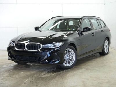 BMW 330e
