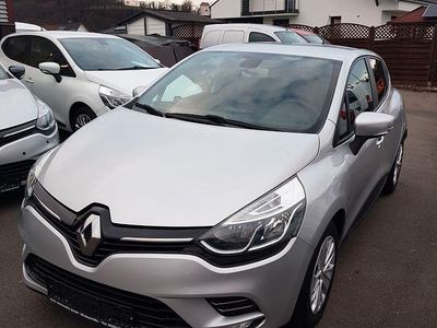 Gebraucht Renault Clio IV 75 PS (55 kW) 2018 Silber Pickup