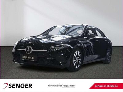 Second-hand Mercedes A180 136 CP (100 kW) 2024 Negru Berlinǎ