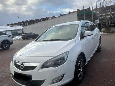 Gebraucht Opel Astra Sport 179 PS (131 kW) 2011 Weiß Kombi