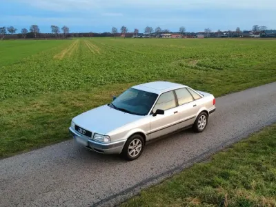 Gebraucht Audi 80 90 PS (66 kW) 1994 Silber Limousine